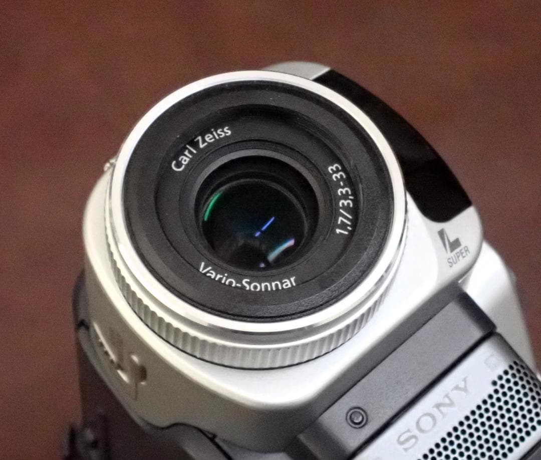 SONY デジタルビデオカメラレコーダー DCR-TRV17