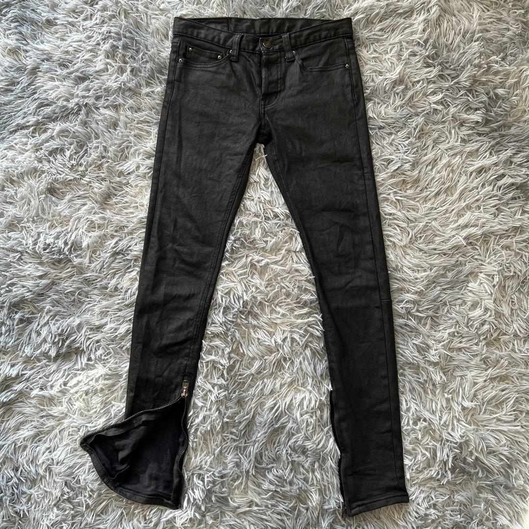 ミニマル mnml ブラック コーティング スキニーデニム 裾 ジッパー ボタン