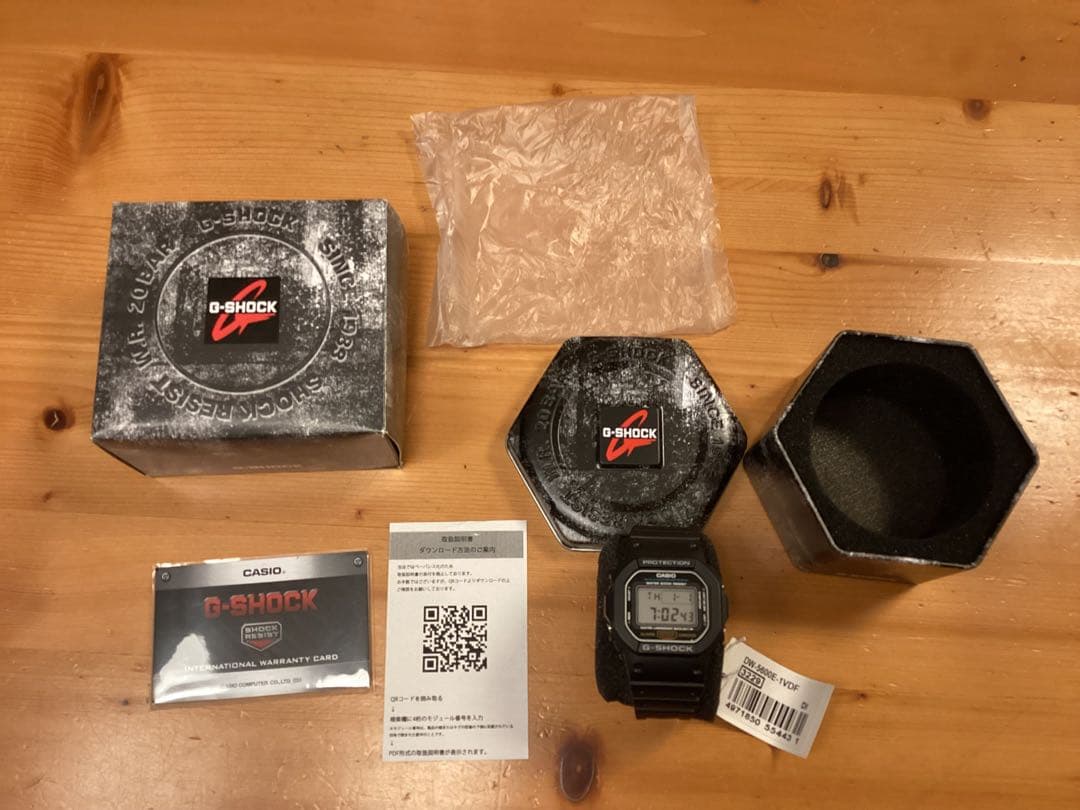 【新品未使用】CASIO G-SHOCK 腕時計 DW-5600E-1V