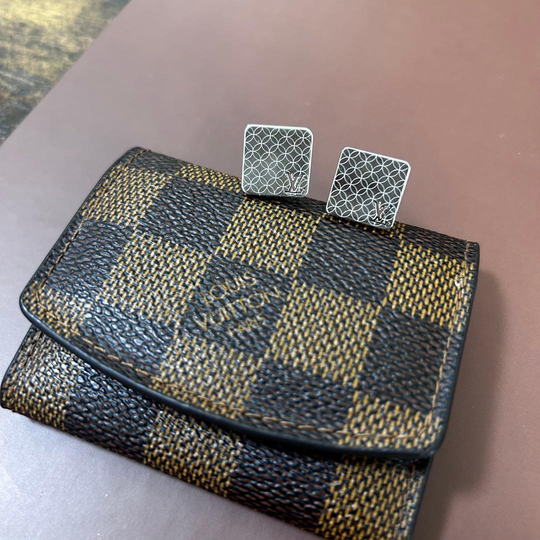 ルイヴィトン　カフスボタン