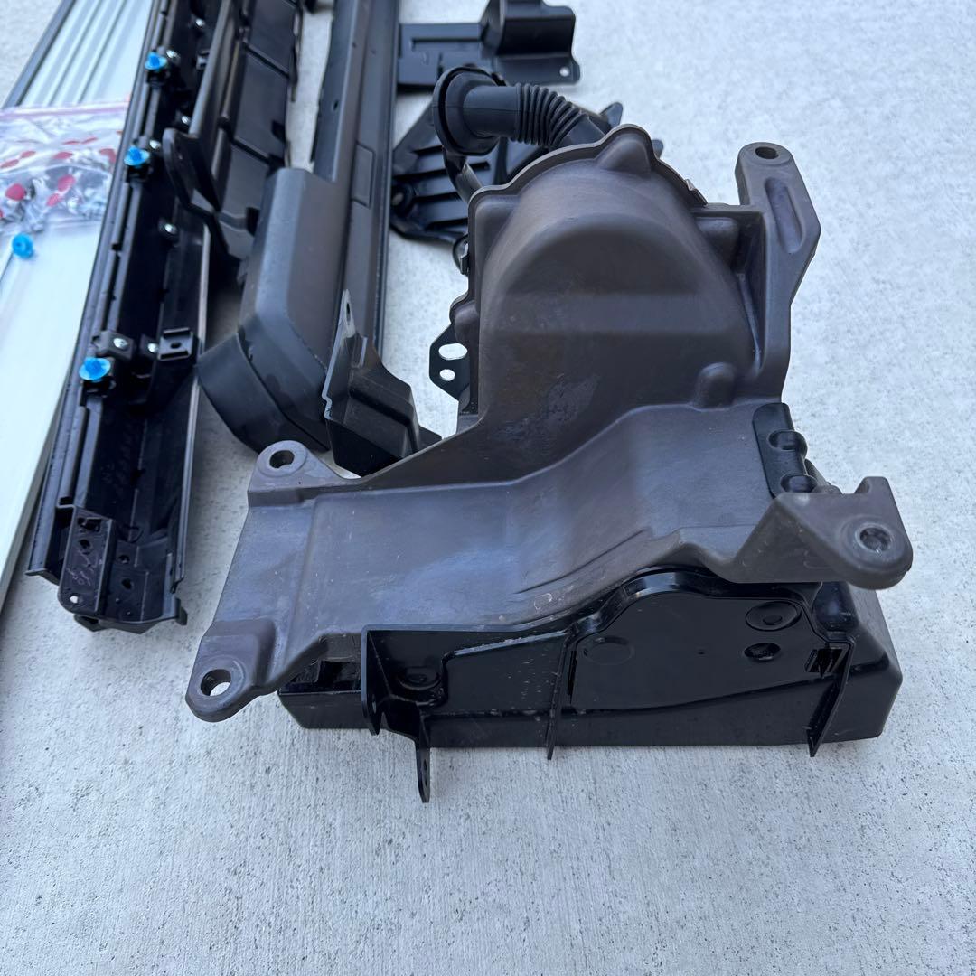 デリカD5 後期　電動オートステップ①