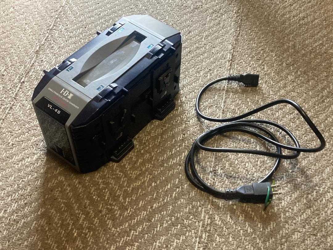 IDX VL-4S Vマウント 4連 バッテリーチャージャー 4連同時急速充電器