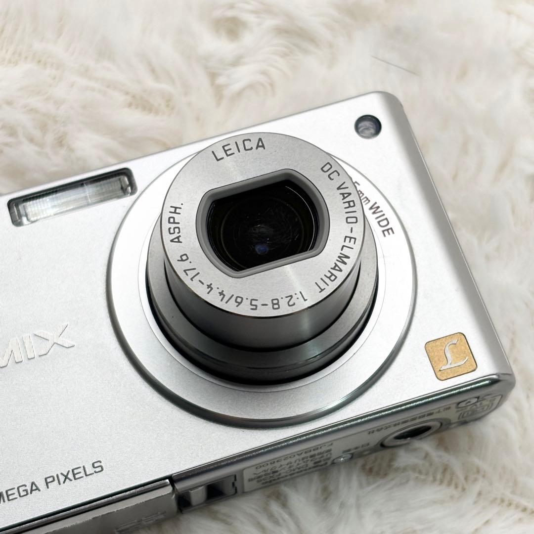 付属品多数！ Panasonic LUMIX DMC-FX35 シルバー