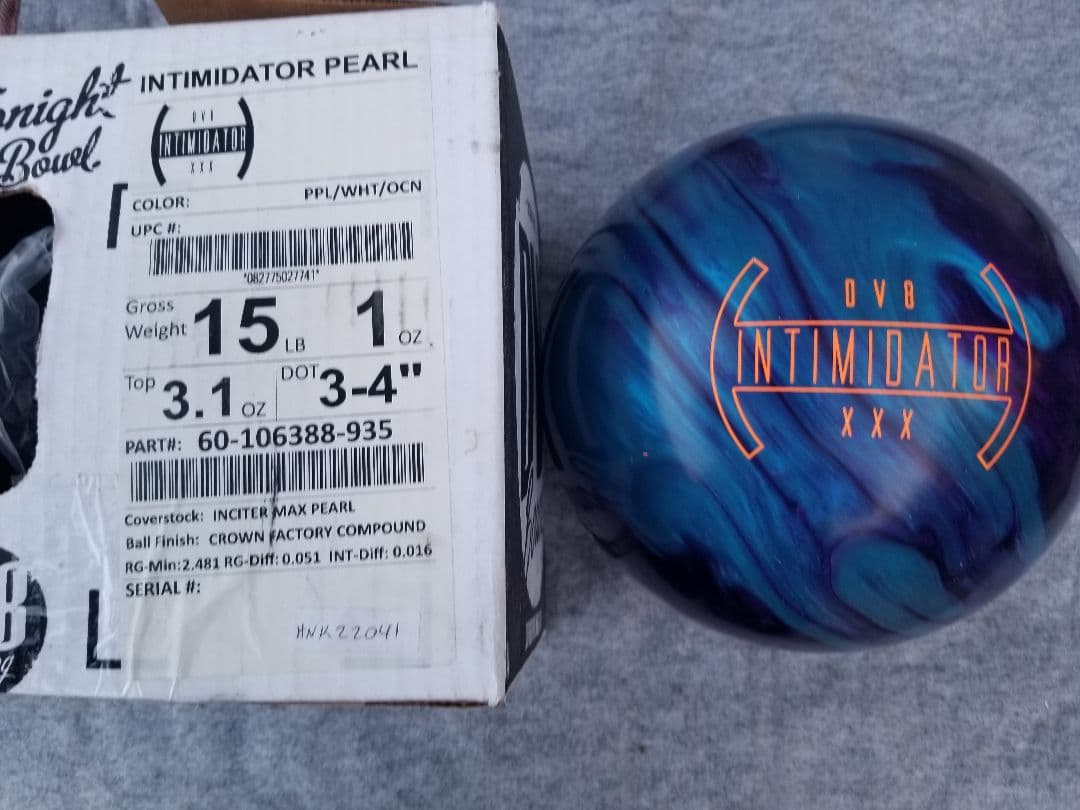 DV8 INTIMIDATOR PEARLボウリングボール 新品未使用 最終値下