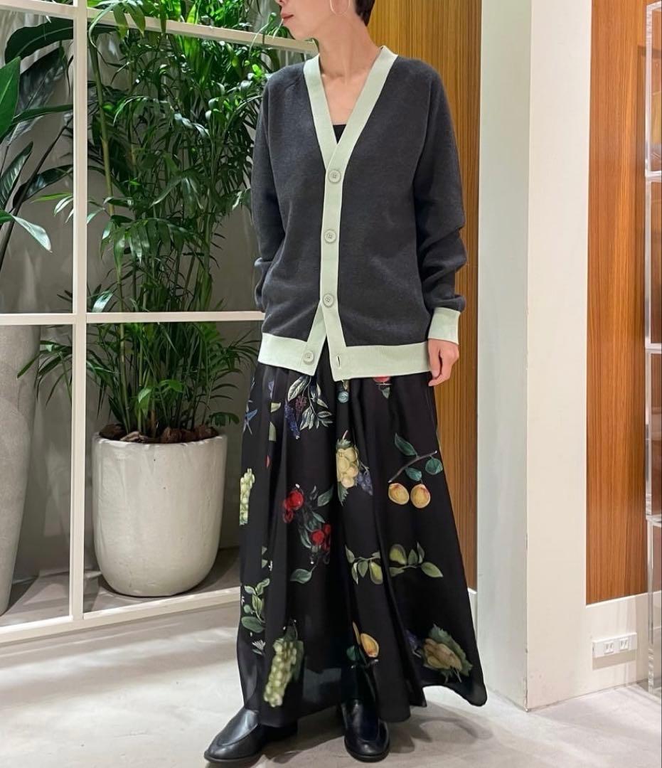 CABaN コットンカシミヤ バイカラーVネックカーディガン 47,300