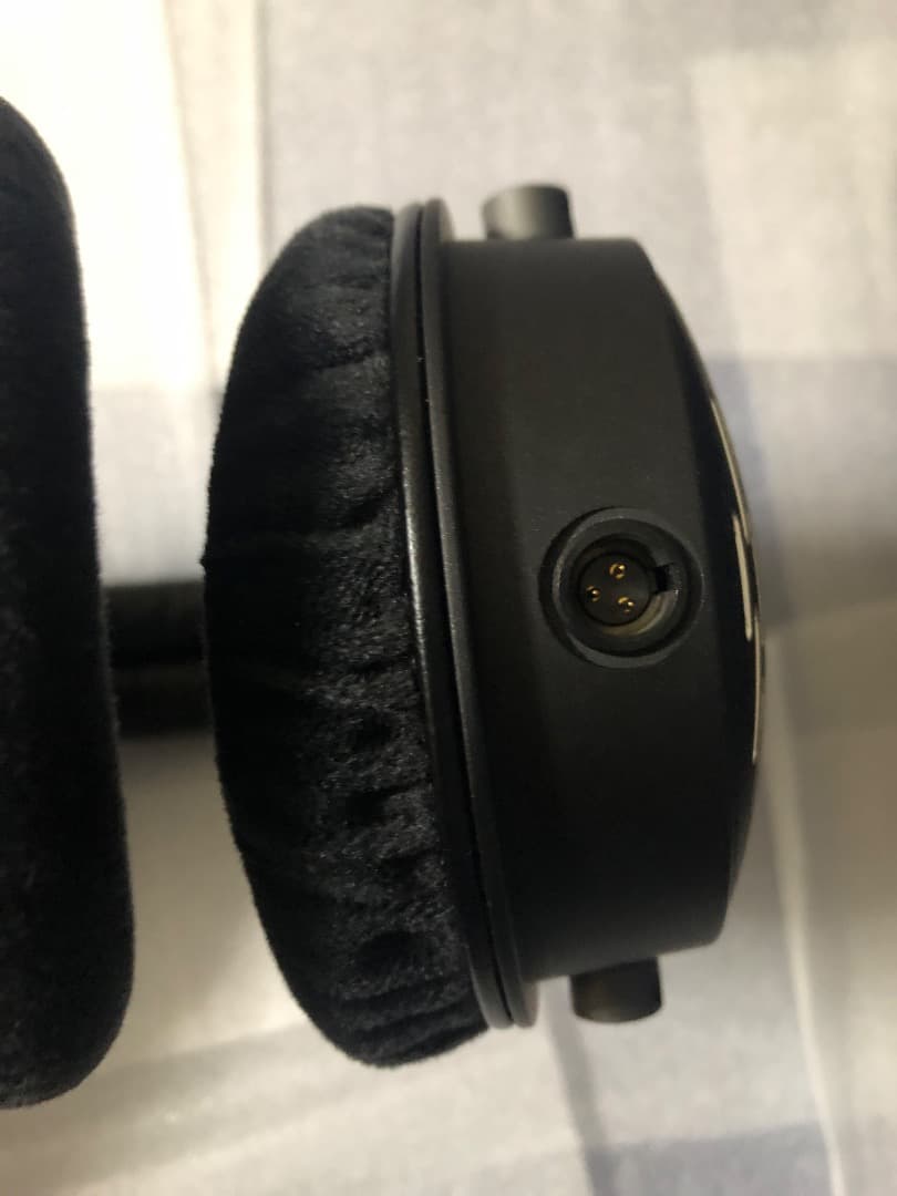 Beyerdynamic DT 1990 PRO + Lightningケーブル