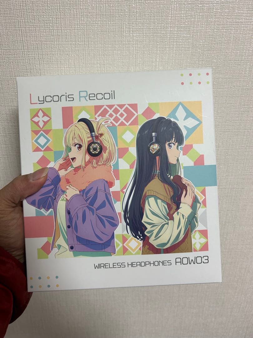 リコリスリコイルワイヤレスヘッドホン