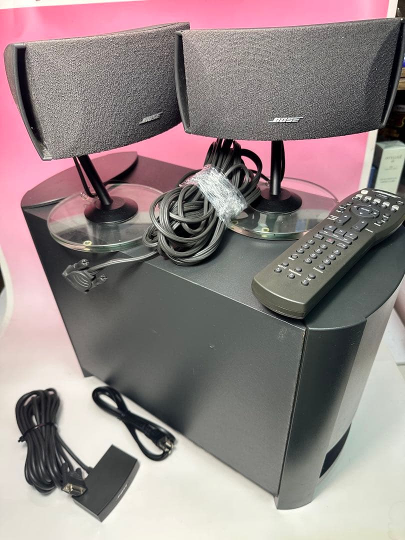 希少 BOSE ボーズ スピーカーシステム ホームシアターリモコン付き