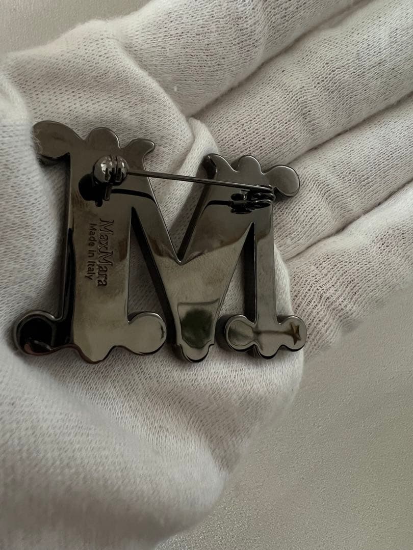 MaxMara BATH2ブローチ タグ・保存袋付き オリーヴ