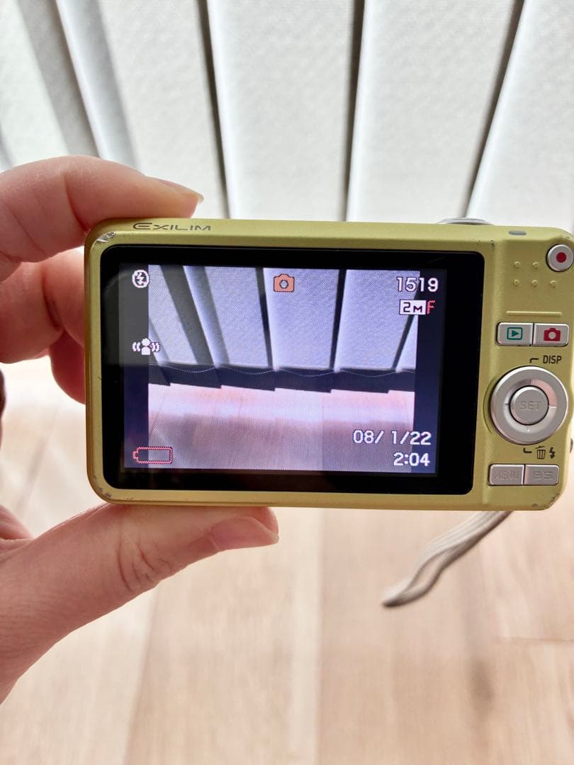 CASIO EXILIM EX-Z80 8.1メガピクセル デジタルカ