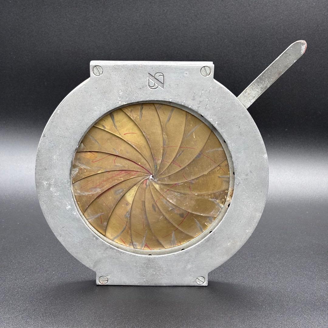 謎の器具 工業用？大型アイリスダイヤフラム