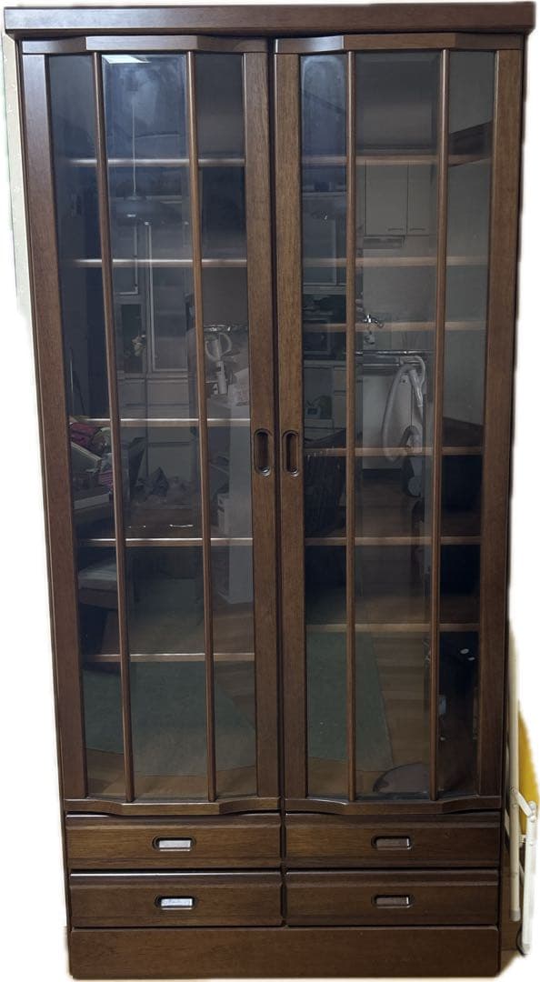 値下げ　ダークブラウン 本棚　扉付き