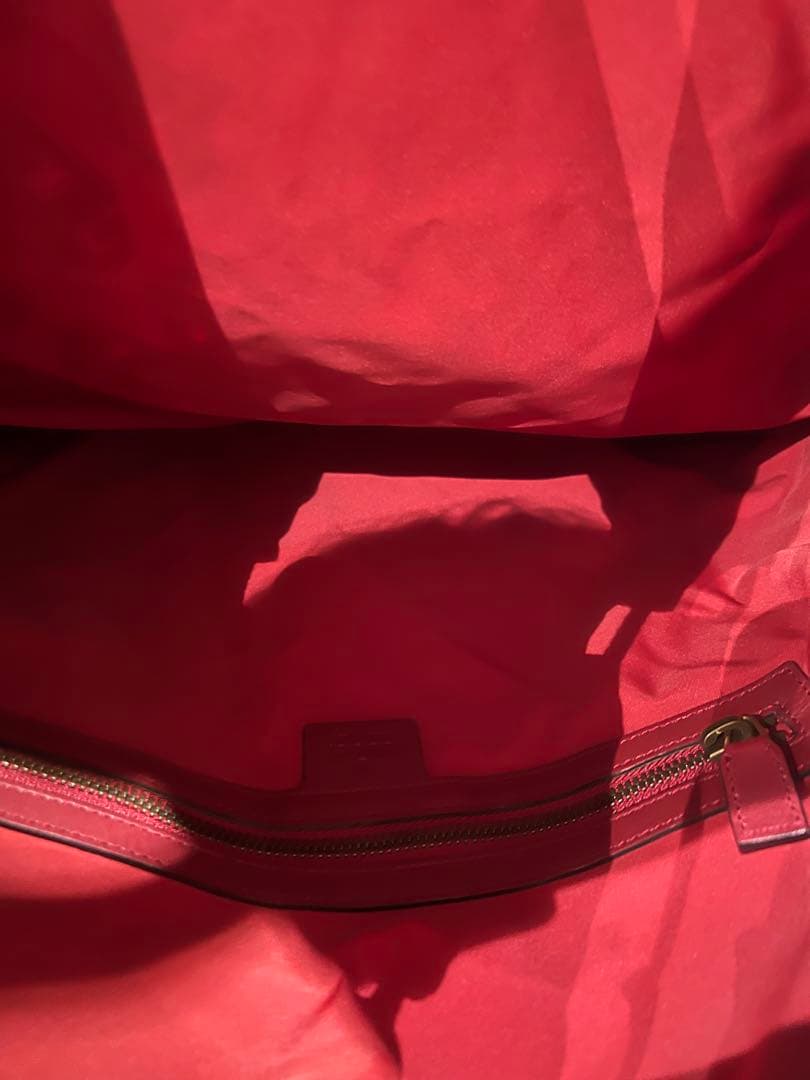 GUCCI グッチ　赤　ドローストリングバックパック　ナップサック　男女兼用