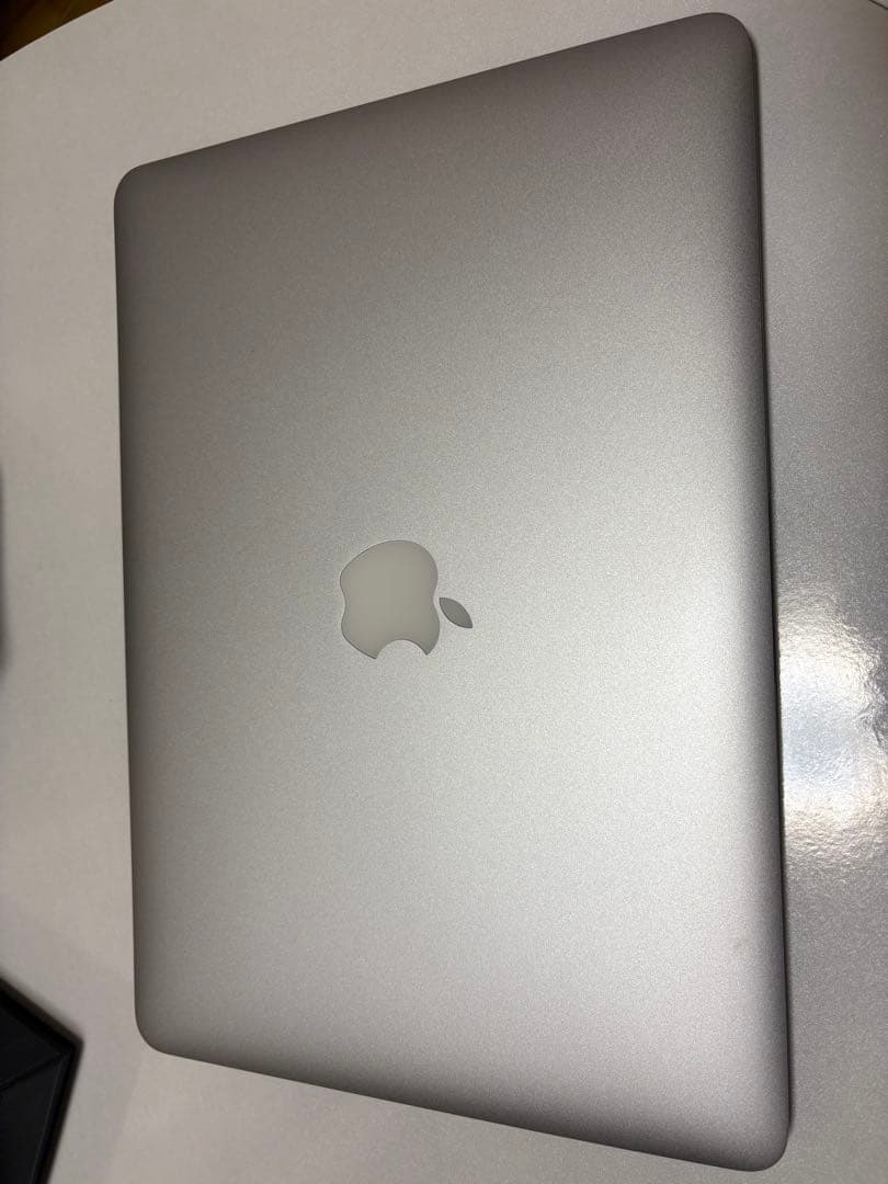 MacBook本体 MacBook Air (13-inch, Early 2015) 256g