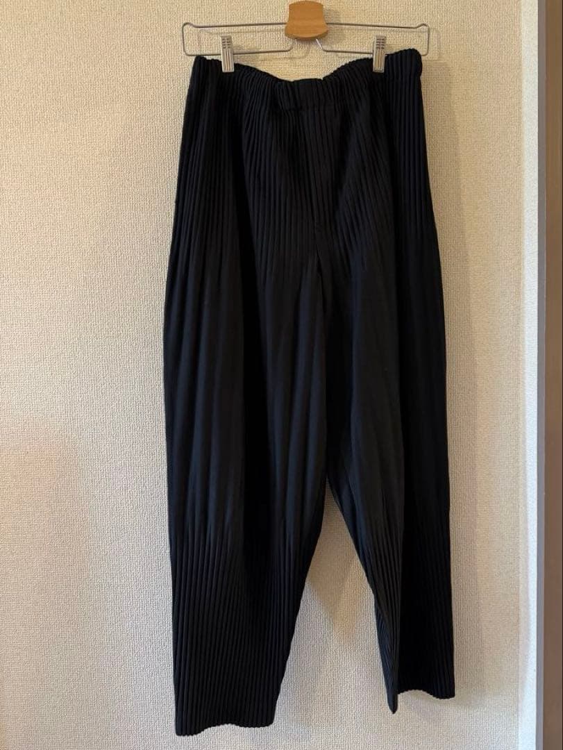 HOMME PLISSÉ ISSEY MIYAKE ブラック　消しプリーツ