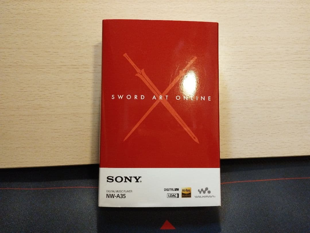 ウォークマン　ソードアート・オンライン 　アスナコラボモデル