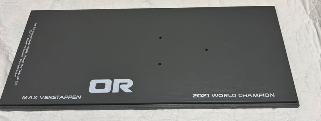 スパーク　1/18 レッドブル　rb16b フェルスタッペン　難あり