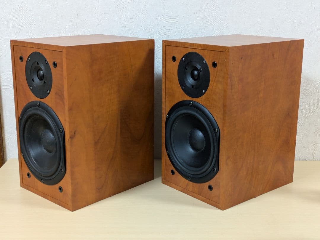 最終値下げ　スウェーデン製 【 QLN 601 】ブックシェルフスピーカー