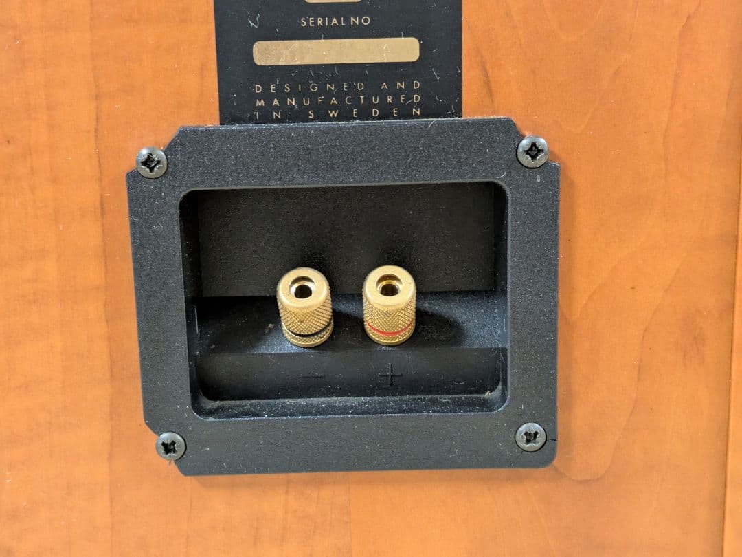 最終値下げ　スウェーデン製 【 QLN 601 】ブックシェルフスピーカー