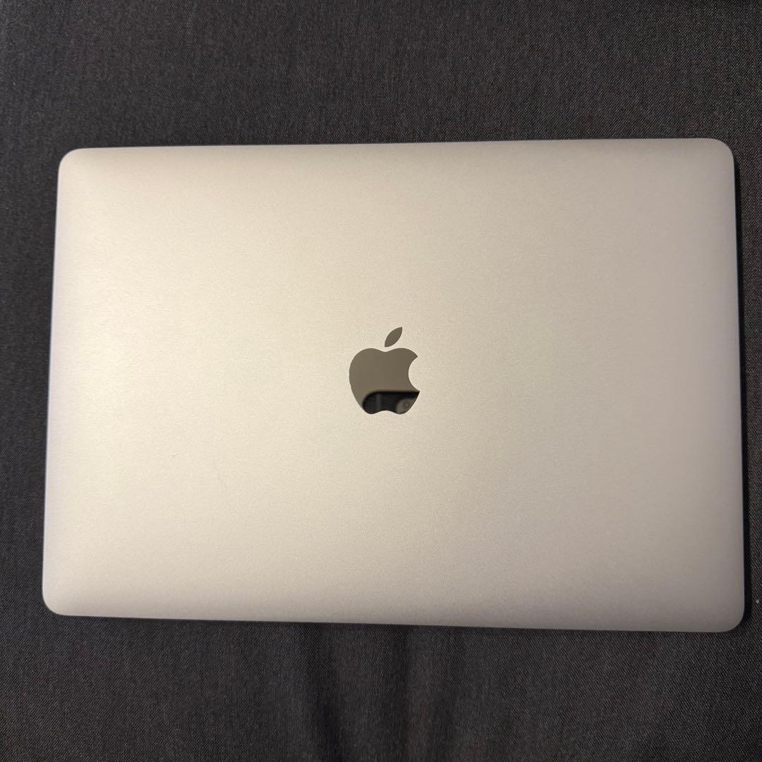 【美品】Apple MacBook Air 13インチ 8GB/256GB