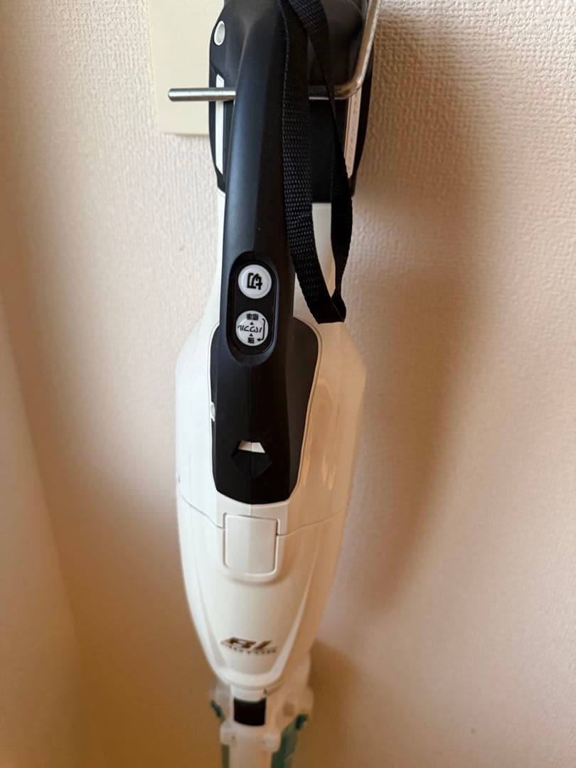 マキタ コードレス掃除機CL282 18Vバッテリ付 CL282FDFCW