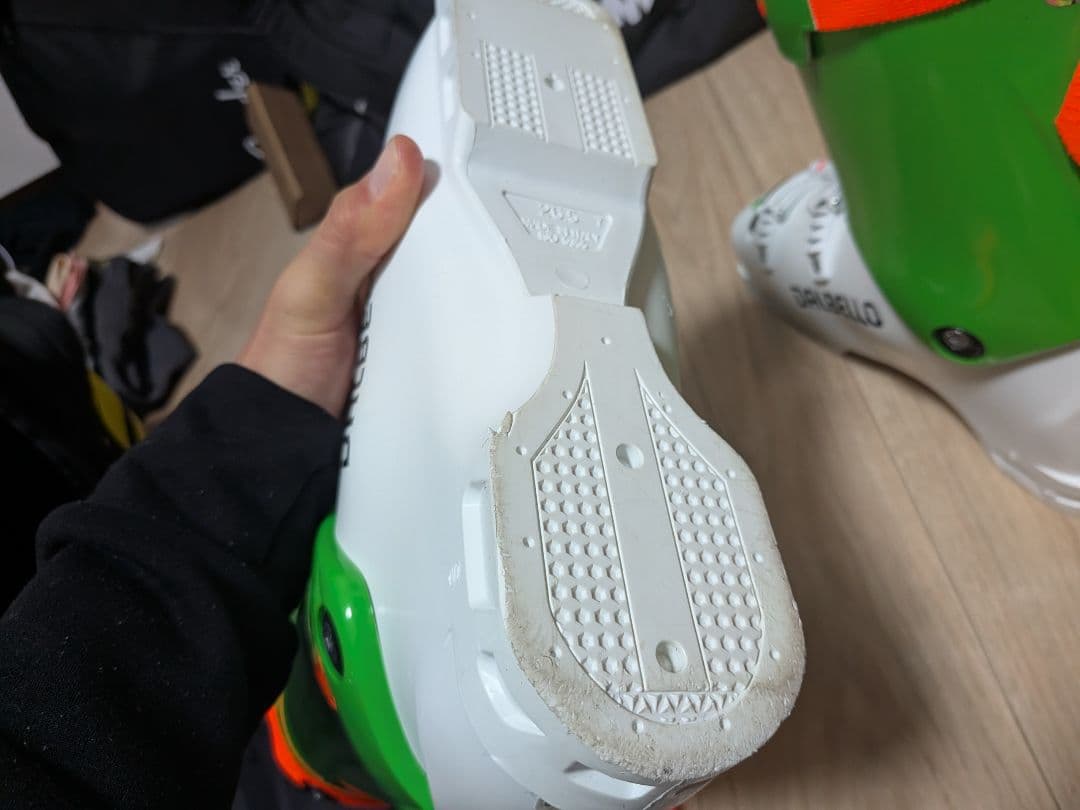 ダルベロ　DALBELLO DRS WC スキーブーツ　26/26.5