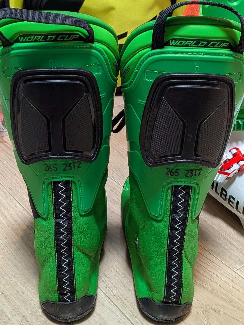 ダルベロ　DALBELLO DRS WC スキーブーツ　26/26.5