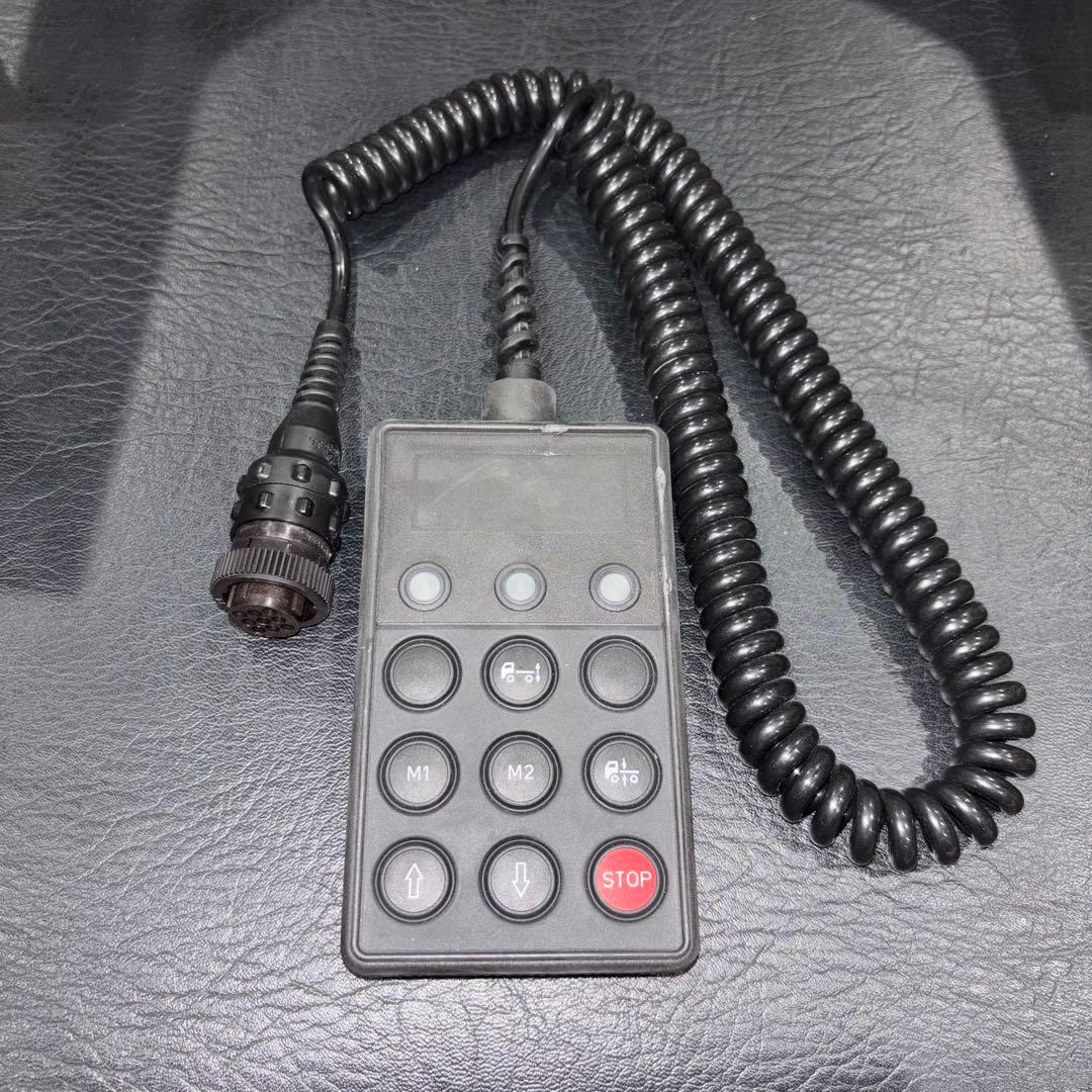 【いすゞ純正部品】 いすゞ エアサスコントローラー　(日野　ふそう　UD共通)