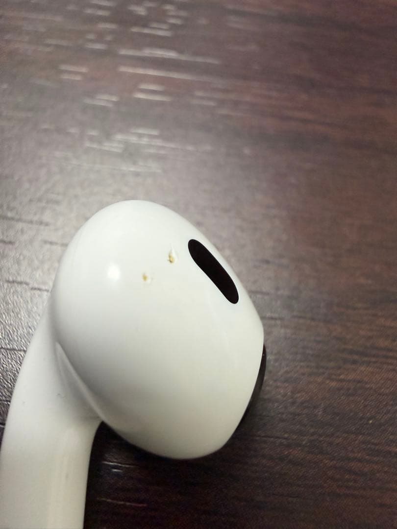 AirPods Pro（第2世代）本体 ホワイト 充電ケース付き