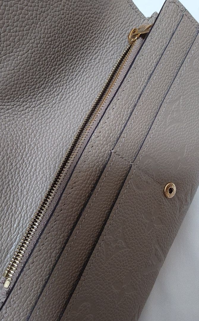 ルイヴィトン　長財布　ポルトフォイユサラ　LOUISVUITTON