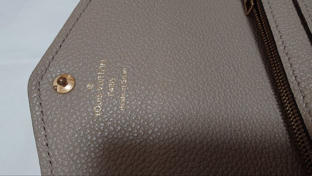 ルイヴィトン　長財布　ポルトフォイユサラ　LOUISVUITTON