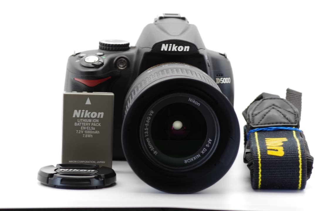 『完動美品』Nikon D5000 レンズキット AF-S DX 18-55mm