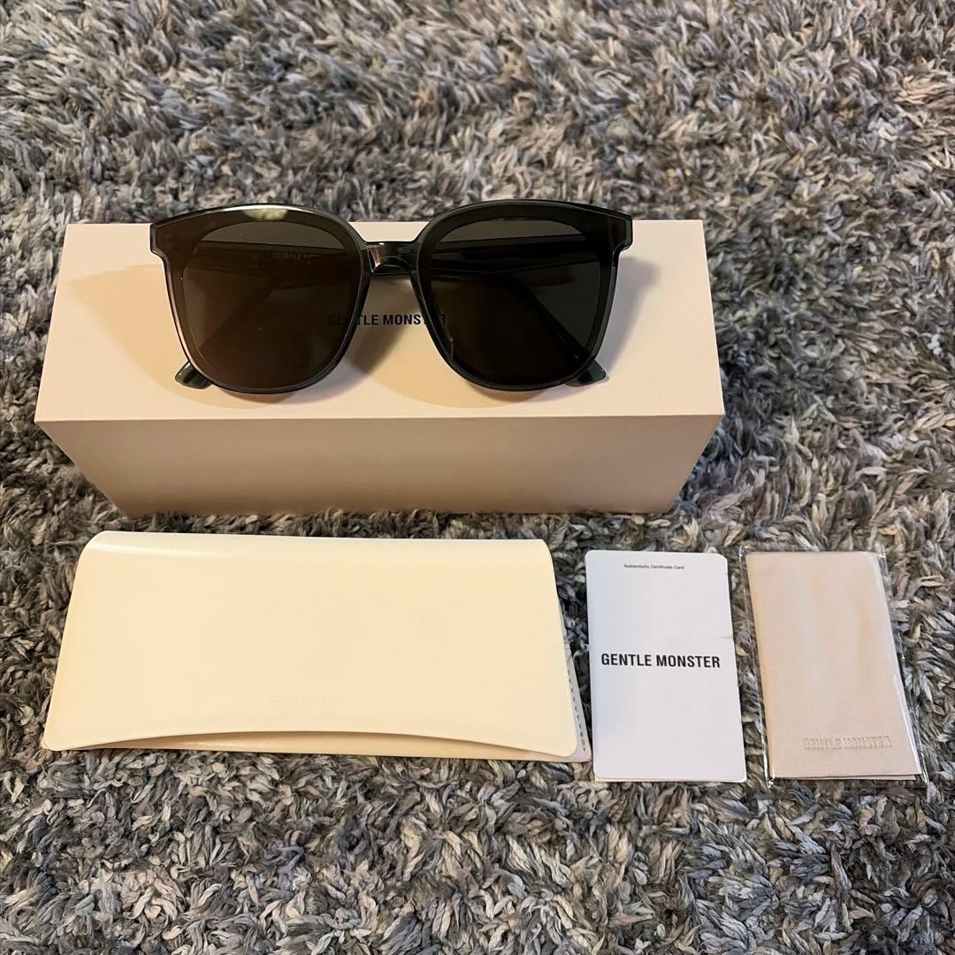 GENTLE MONSTER ブラック サングラス　JACKIE