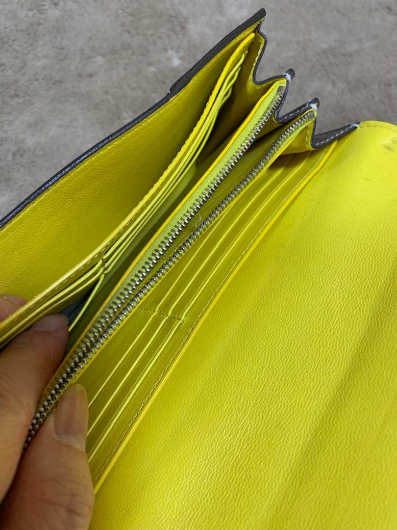 セリーヌ　長財布　グレージュ　内側イエロー