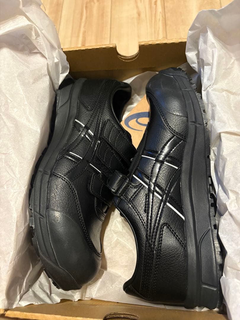 asics 安全靴 新古WINJOB CP301 ブラック 28.0cm