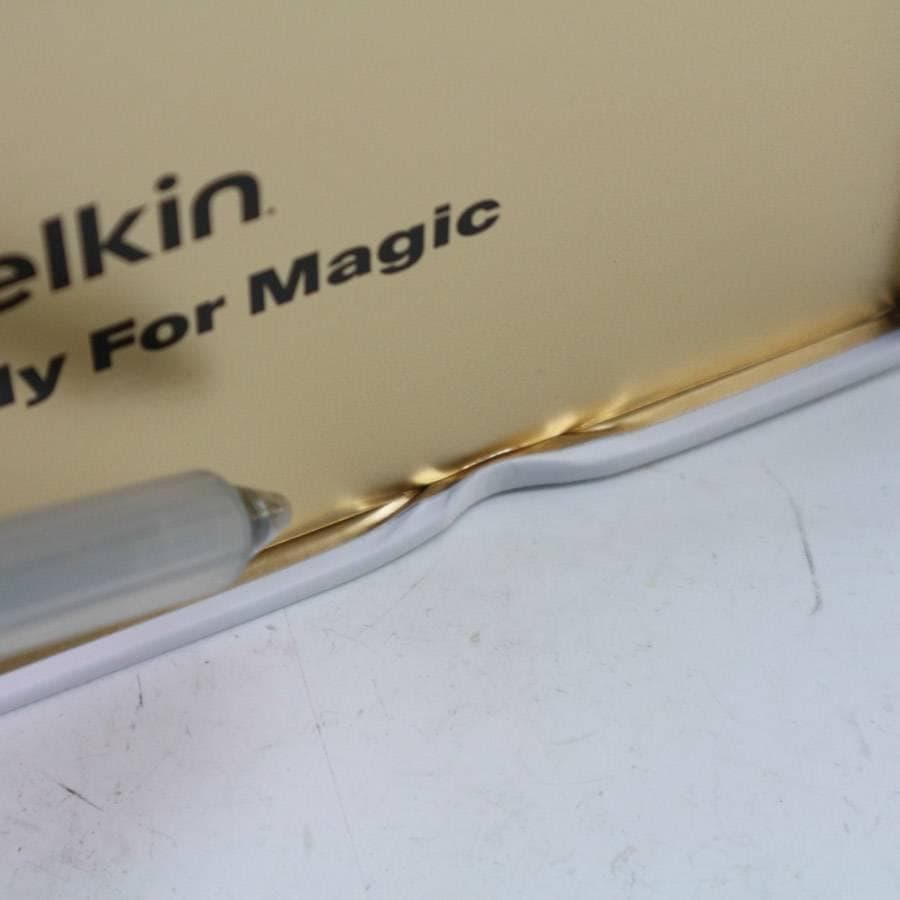 未使用 ディズニー100周年限定×ベルキン チャージングギフトボックス