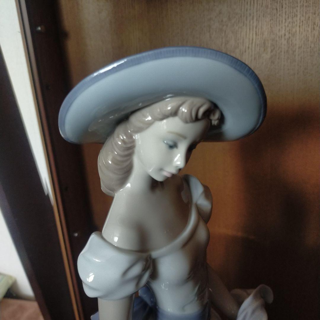 リヤドロ　LLADRO　かぐわしき花　青と白の女性像 置物