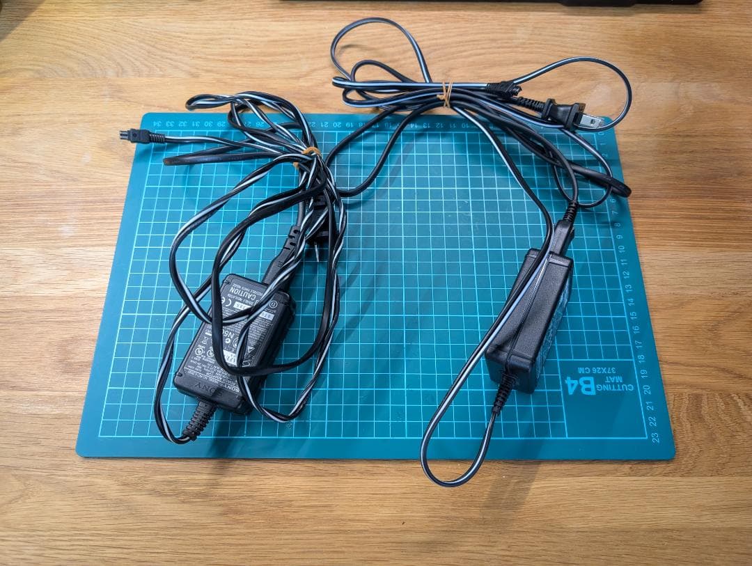 Sony HDR-SR8 ビデオカメラ