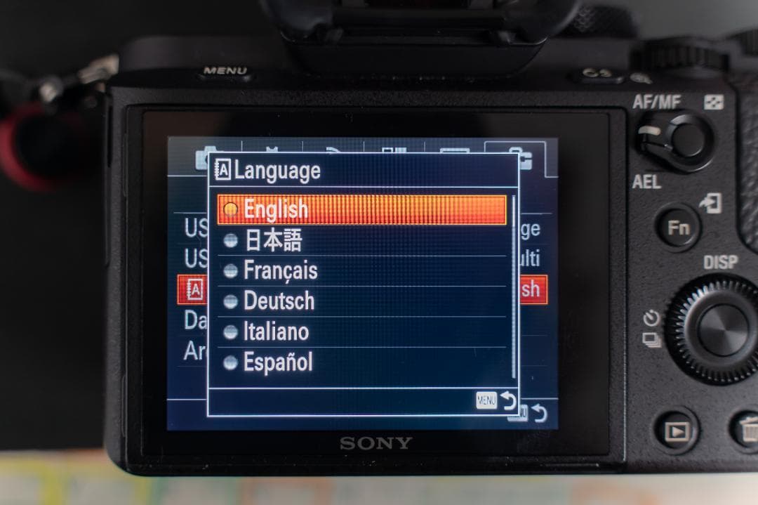 【言語解除済】SONY α7 II ボディ + バッテリー4個 + SDカード