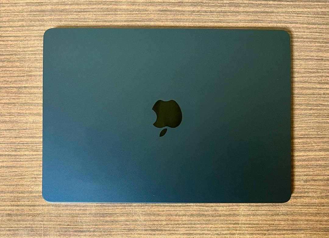 高性能、高速、Macbook Air 2022、M2、16GB、512GB