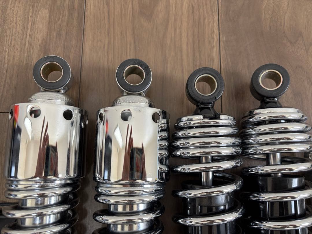 カワサキ　W400 サスペンション