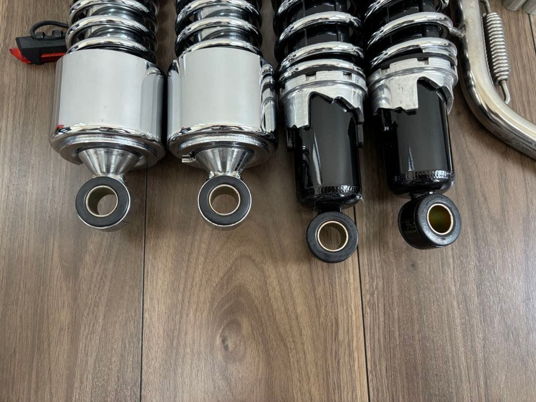 カワサキ　W400 サスペンション