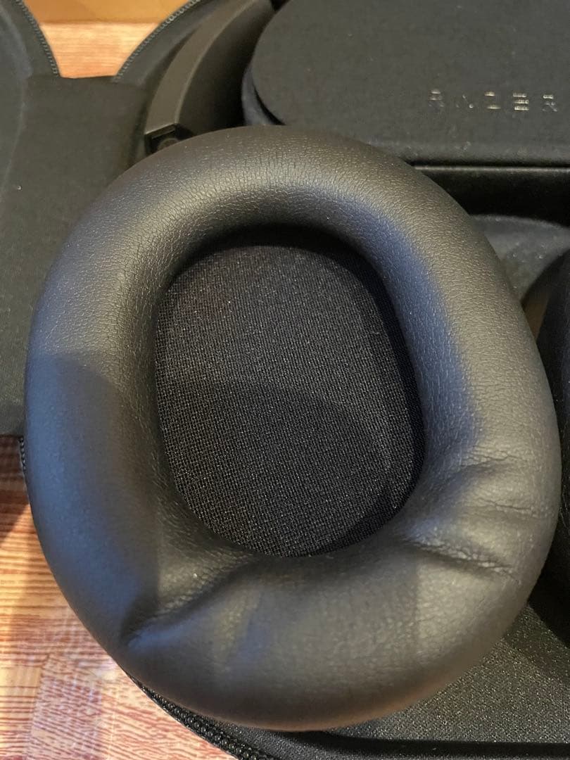 RAZER Barracuda Pro　RZ04-03780100-R3M1