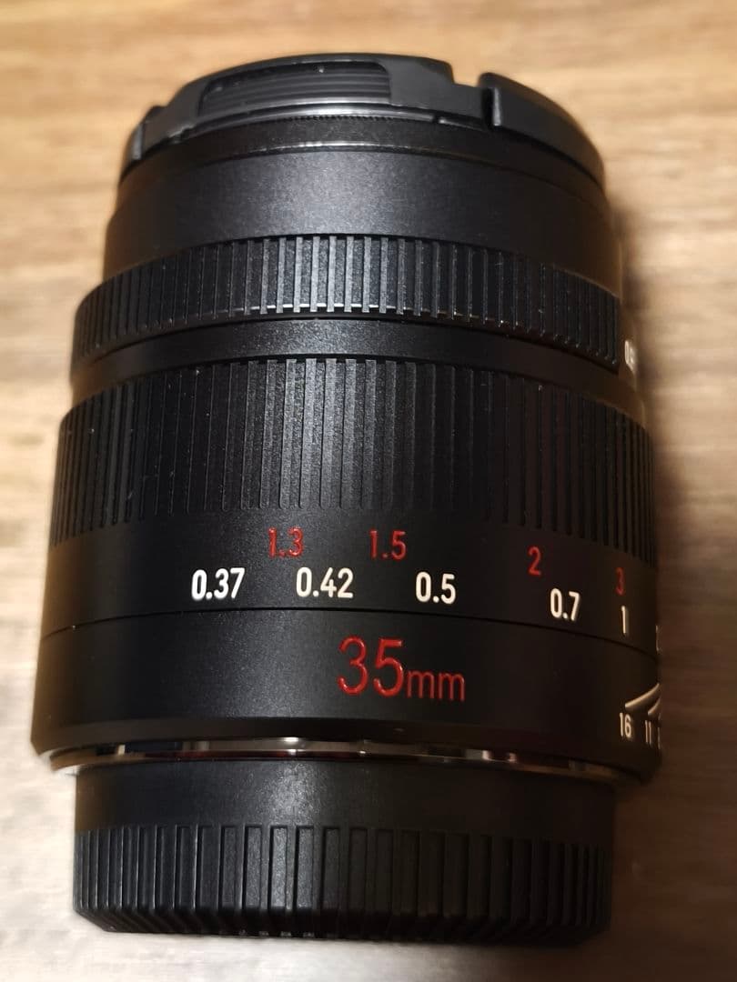七工匠　35mm f/0.95 単焦点MFレンズ【フード、プロテクター付き】