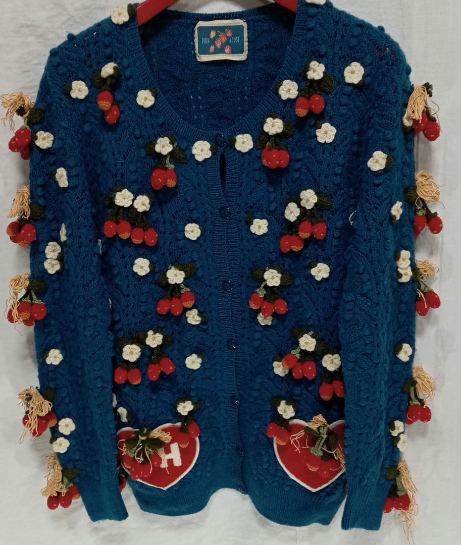 s*o様 ピンクハウス ニットカーディガン いちご・ハートモチーフ付き 青