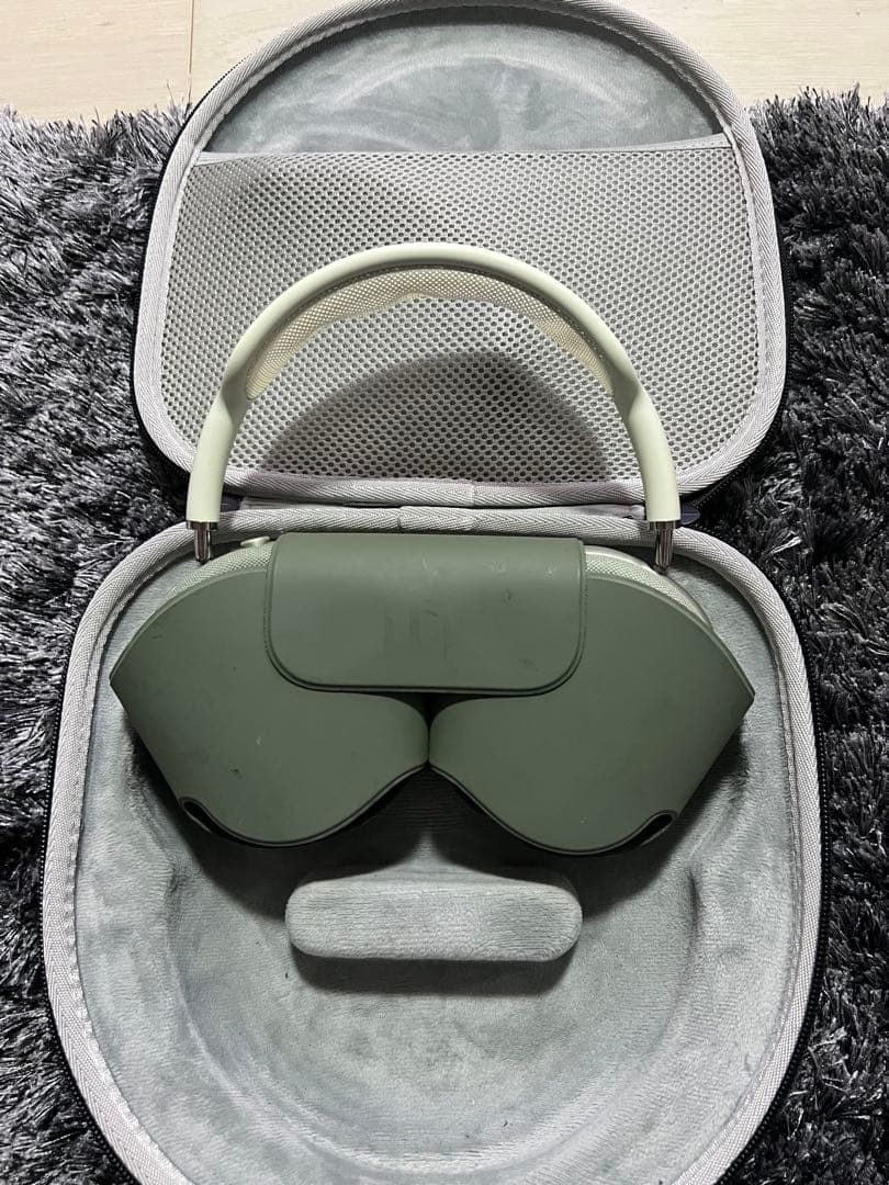 ル*ィ様 air pods max