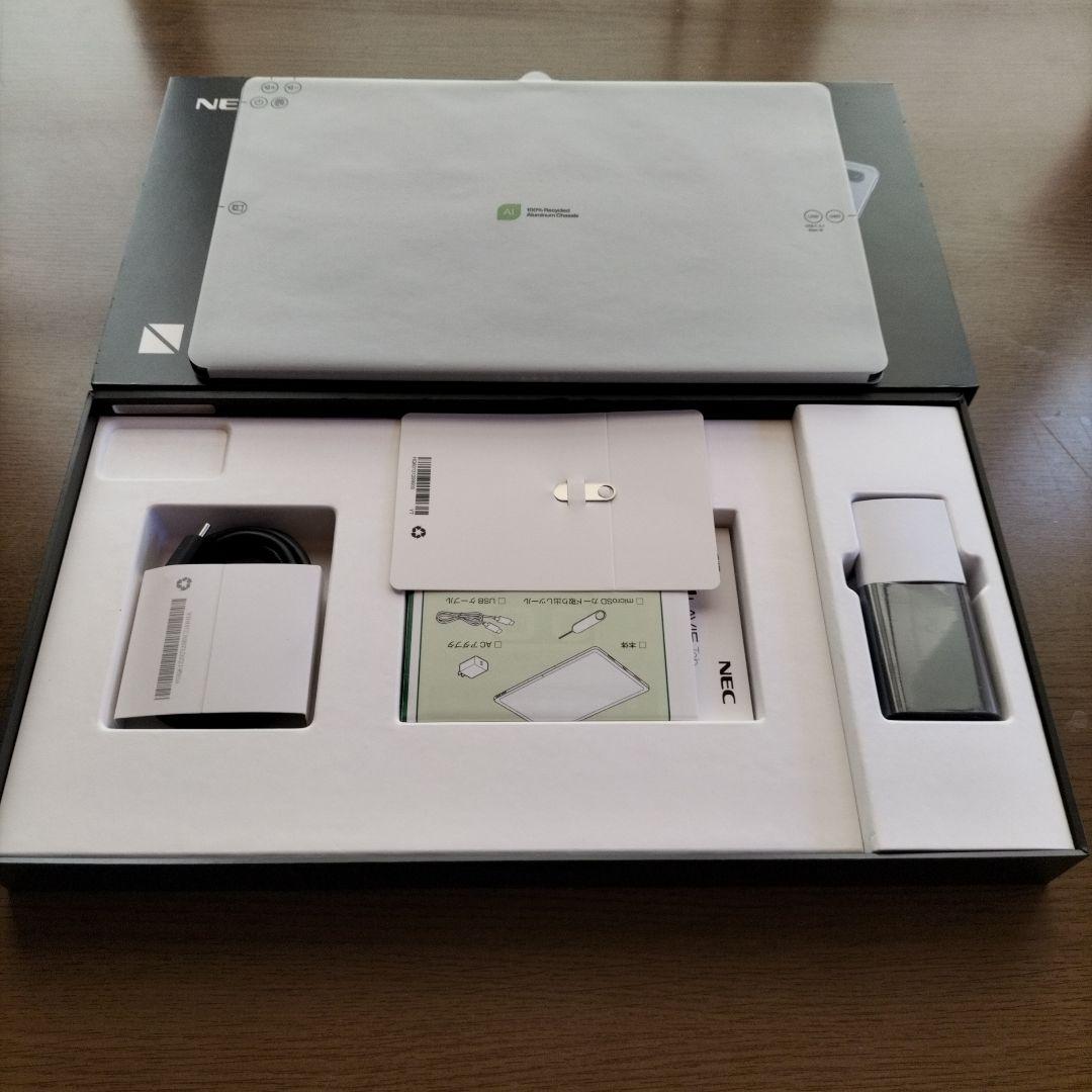 【未使用展示品】NEC LAVIE Tab T12　本日最終出品