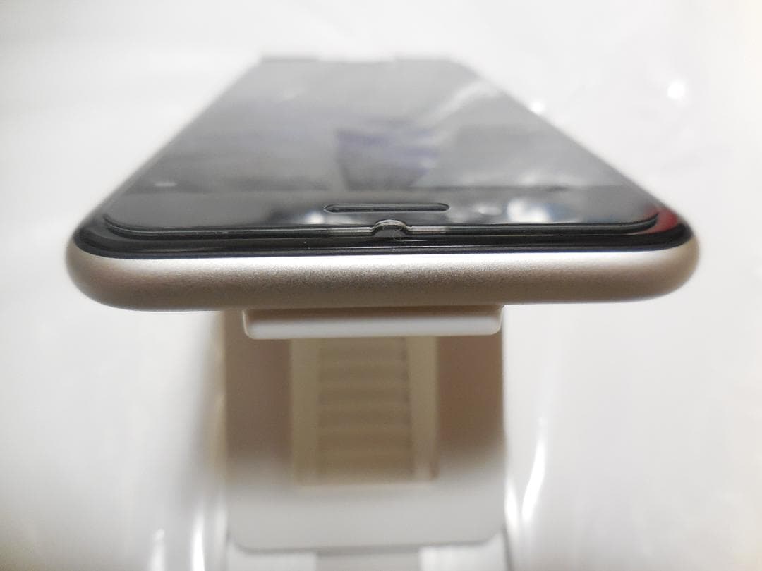 iPhone SE 第3世代 128GB スターライト