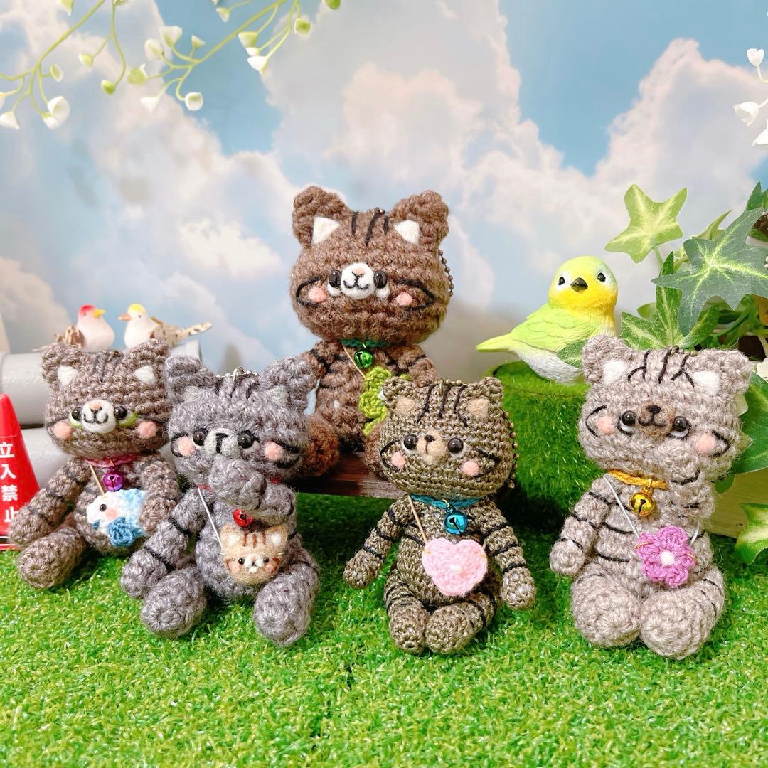 あみぐるみ　コロコロ仲良しキジトラ軍団あつまれーーー♪ストラップ☺︎