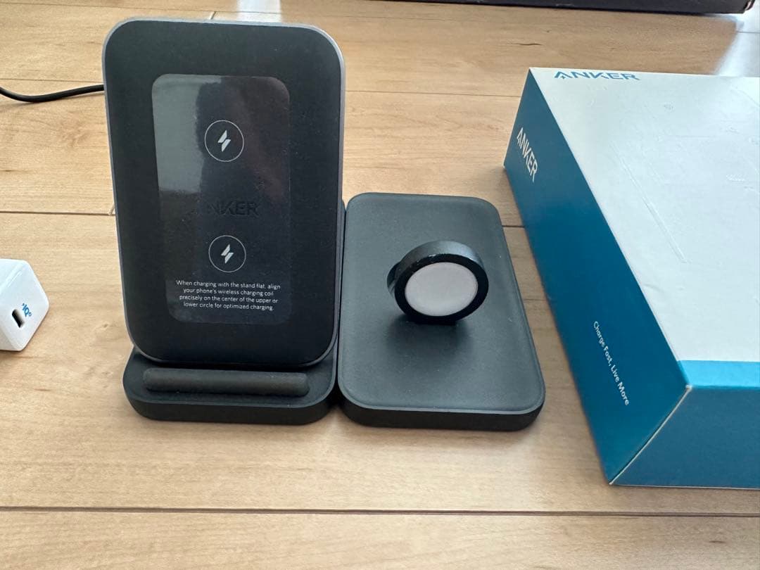 Anker 533 wireless charger 補助品付き